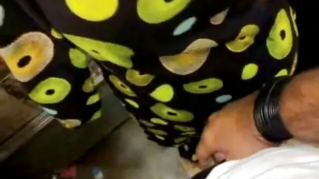 fetiche de pies de ébano porno en español audio latino