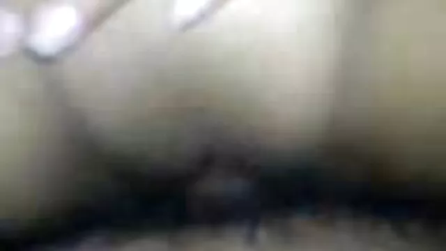 Masturbación en un parque porno latino venezolano público