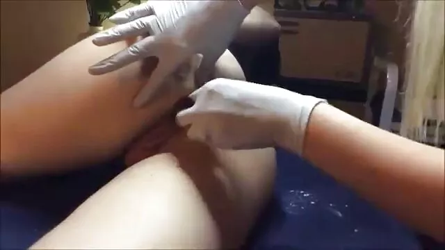 Comiendo polla de chicos debajo de porno videos en español latino la mesa