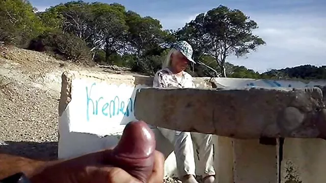 ESPECTÁCULO SUPER DILDO xxx online latino