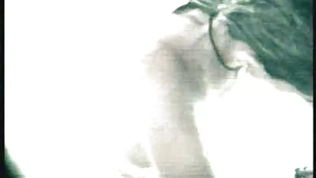 Margie Newton - La puritana peliculas xxx audio latino